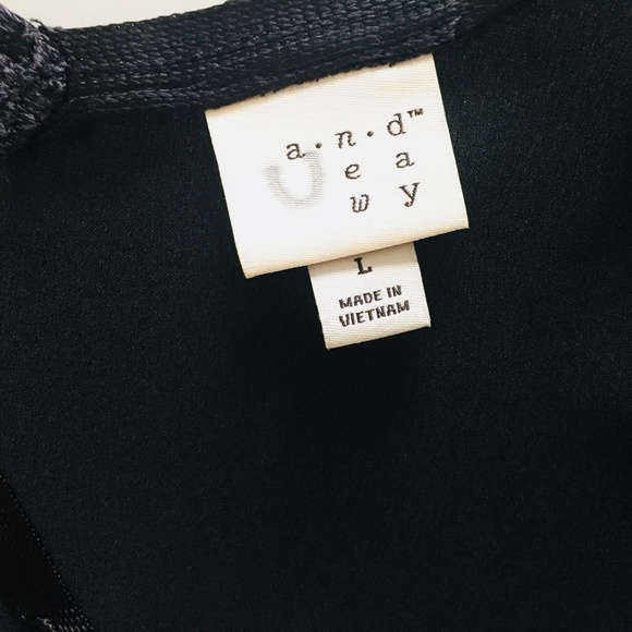 A.n.d. EAWY ladies Women's Black top - Picture 6 of 8